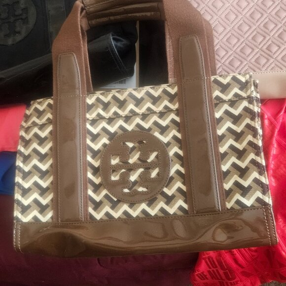 NEW NWT Tory Burch Bags. New.  Ella patent - Picture 4 of 4